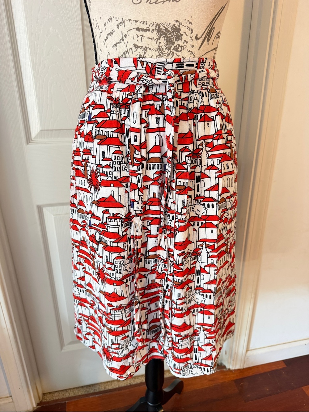 Anthropologie Getaway Red and White Printed Skirt - Picture 2 of 7